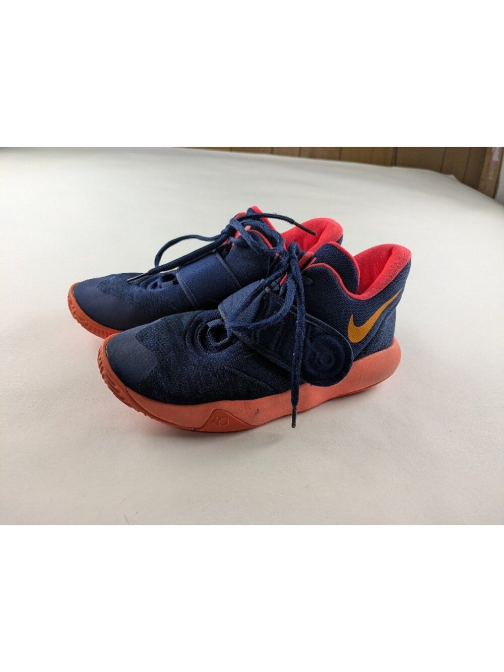 Nike KD Trey 5 VI Little Basketball Shoes 5Y